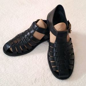 Tommy Bahama 100%  Leather